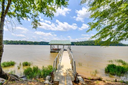 Boat Dock Access Clarks Hill Lake Hideaway!