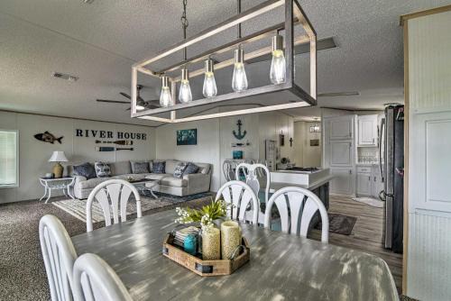 Boat Dock and Porch Riverfront Retreat in Homosassa