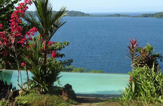 Bocas Bay Lodge -Luxurious!