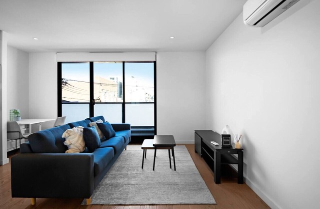 Boho Vibes in Authentic Brunswick Retreat