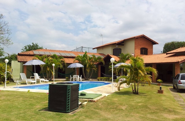 Boituva country house! Comfort and security, 4 suites, large pool, Wi-Fi