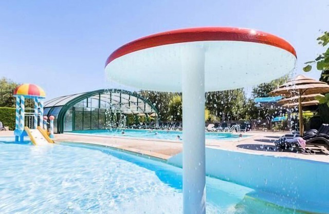 Bontemps Campsite* - Mobile home Family Luxury Premium 3 rooms 4 people Air-conditioned Jacuzzi