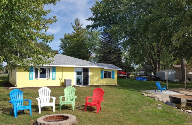 Book your 2025 Fall Dates Now! -Pontoon for Rent-