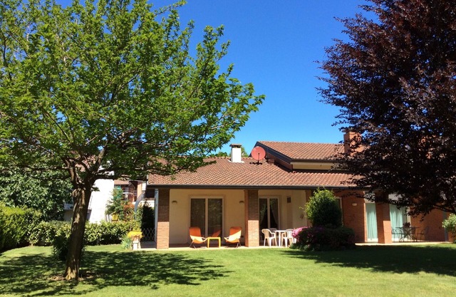 Borgo Ticino: LAKE MAGGIORE - STRESA -ARONA - MILANO House with garden