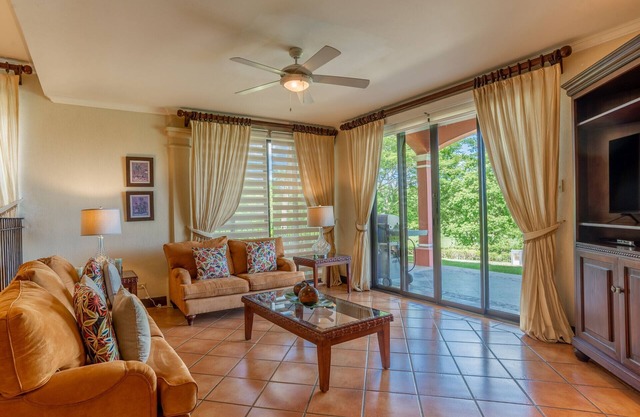 Bougainvillea 5102 Luxury Condo - Reserva Conchal
