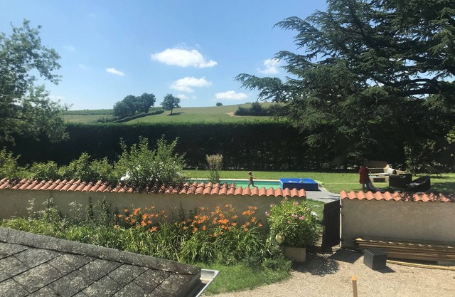 Bourgeois residence 15 minutes from Lyon
