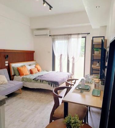 Boyting's staycation