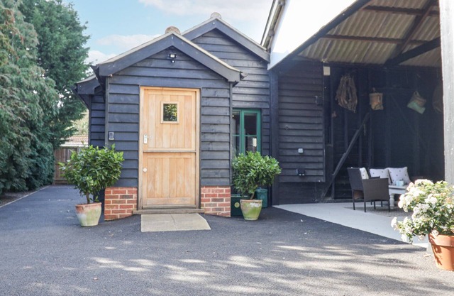 BRADLEY'S BARN, with a garden in Great Horkesley