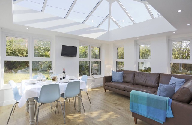 Braeside House - Three Bedroom House, Sleeps 6