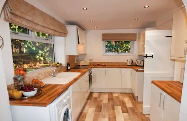Bramble Cottage, Cosy 2 Bed near Chester City & Zoo