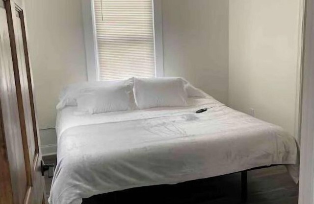 Brand New 1 Bedroom Apt w/Off Street Parking 4