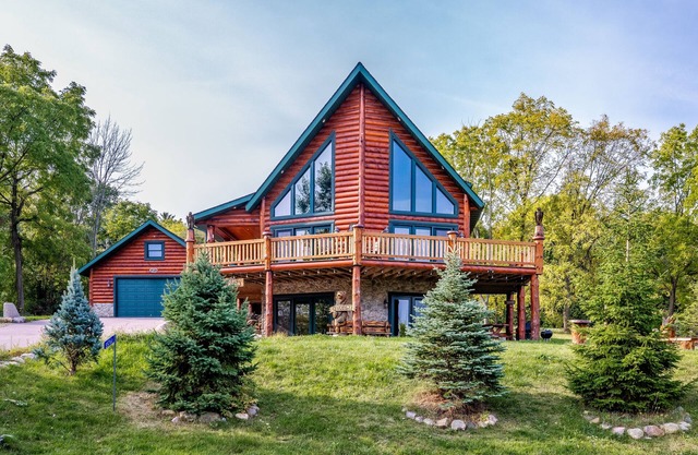 Brand New Cabin For Getaway Vacation - 1 Mile From Devil's Lake And Close Dells