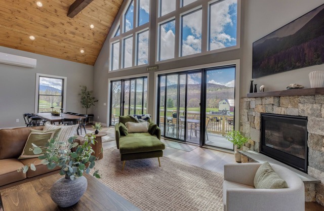 Brand new construction - Spacious Mountain Chalet in Sugar Hill, NH. Sleeps 18.