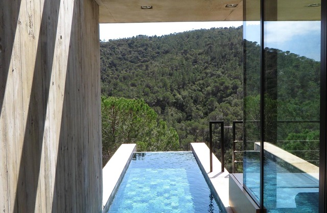 Brand new villa with sea view
