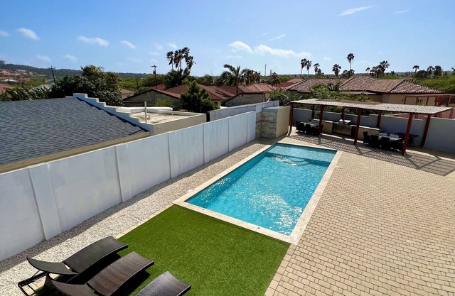 Brand new home located only minutes away from the Palm Beaches.