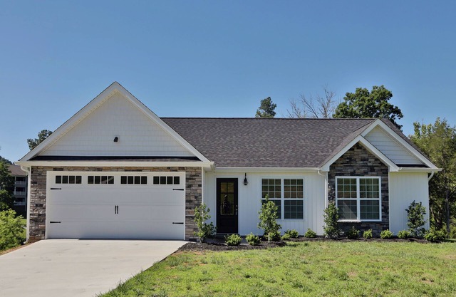 Brand New Lake House on Norris Lake ~ Includes Paddle Boards and Kayaks!