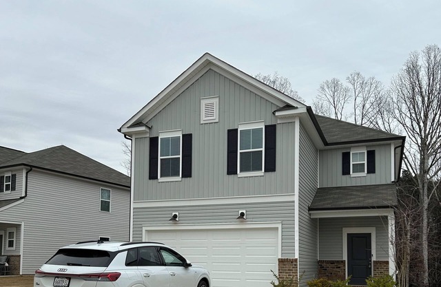 Brand New Modern 3BR, King, Queen, Bunks, Office, High Chair & Kid Friendly
