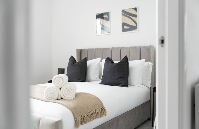 Brand New, Penthouse 2 Bed Apartment in Luton 52