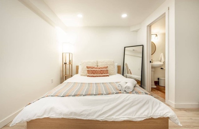 Brand New Studio Apartment in Great Neighborhood!