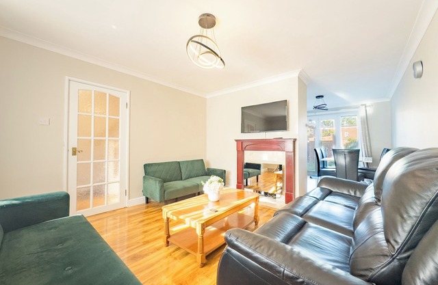 Braybrooke Bliss - 3 Bedroom House in Basildon