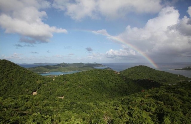 Breathtaking Panoramic Views of the British Virgin Islands from hot tub & pool!