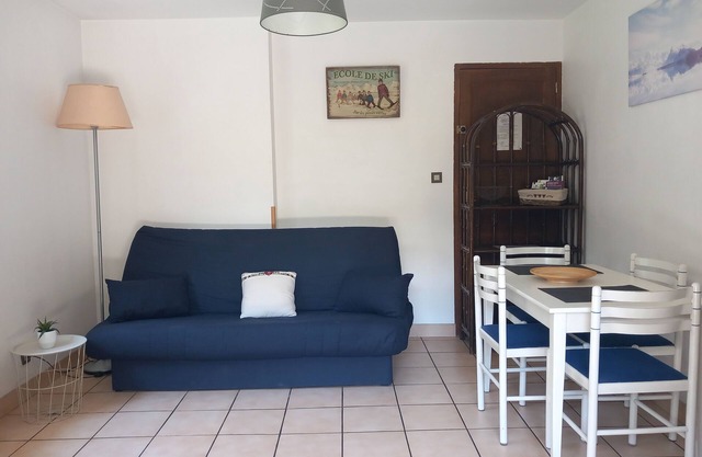 BRIANCON apartment rental in house with terrace and quiet garden