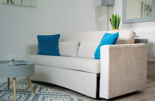Bridge House | 1-Bedroom Apartment with Parking