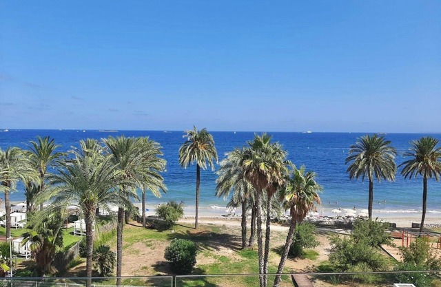 Bright 2 bed apartments in Playa D’en Bossa