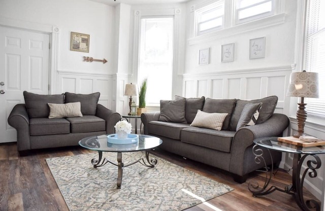 Bright 1BR Retreat | Near Downtown & Airport
