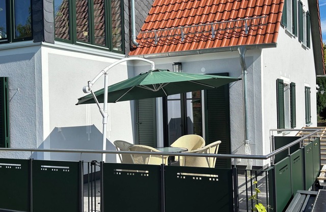 Bright 87 sqm with Rhön view & sun terrace, city bus & A7 connection