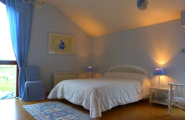 Bright, Air-Conditioned Blue Room