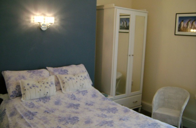 Bright and spacious apartment with sea view in charming Bridlington North side