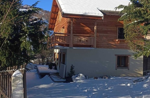 Bright apartment with garden terrace ideal for families