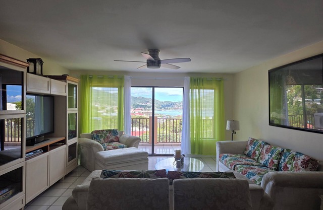 Bright & Breezy 2-Bedroom Condo with King Suite, Wifi, Patio in Charlotte Amalie