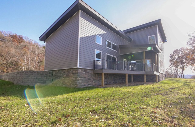 Bright Cotter Vacation Rental w/White River Views