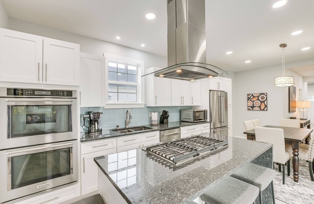 Bright & Modern Home: 2 Mi to Presque Isle Airport