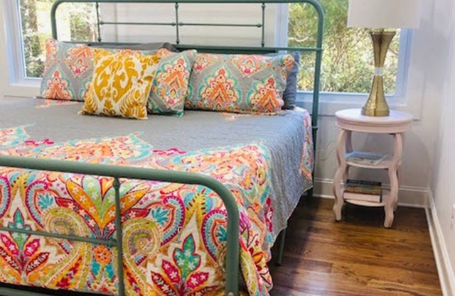 Bright New Cozy Cottage - 1/2 mi from downtown.