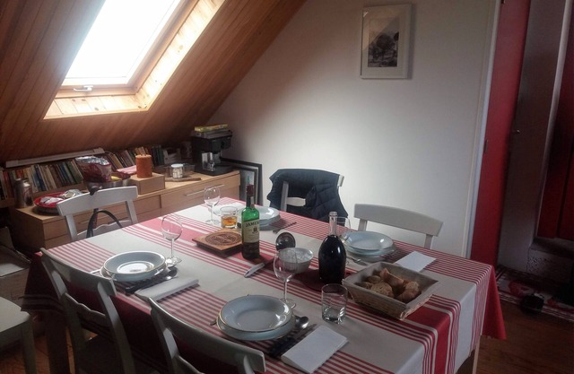 BRIGHT, SPACIOUS, COSY BARN AT THE FOOT OF THE CHEMIN DE SAINT-JACQUES