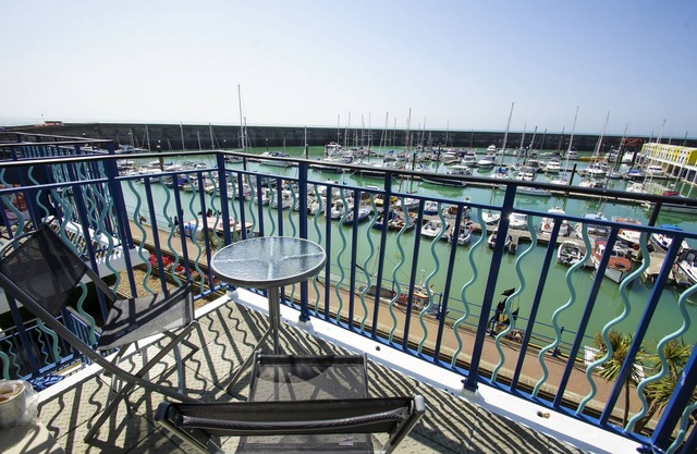 Britannia Harbour View Parking by Brighton Holiday Lets