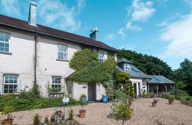 BROKAN @ FOURWINDS, family friendly, with open fire in Okehampton