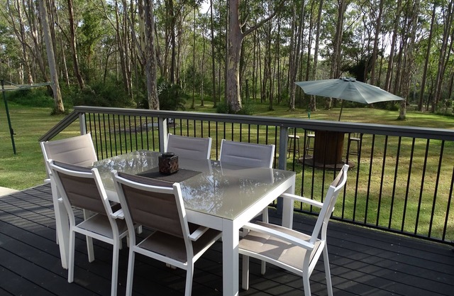 Bronte Lodge - Wine Country Stay Hunter Valley, Games Room, close to town.