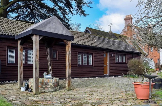 Brooklands Farm Cottage