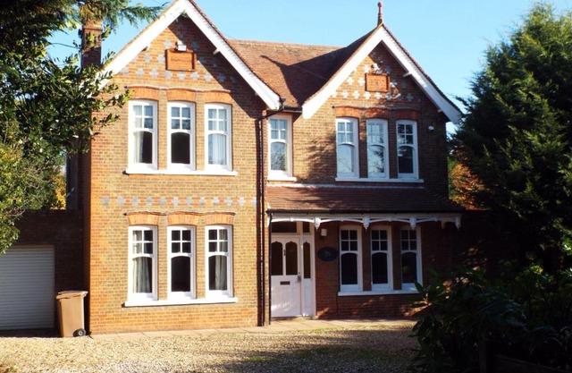 Brookside Lodge