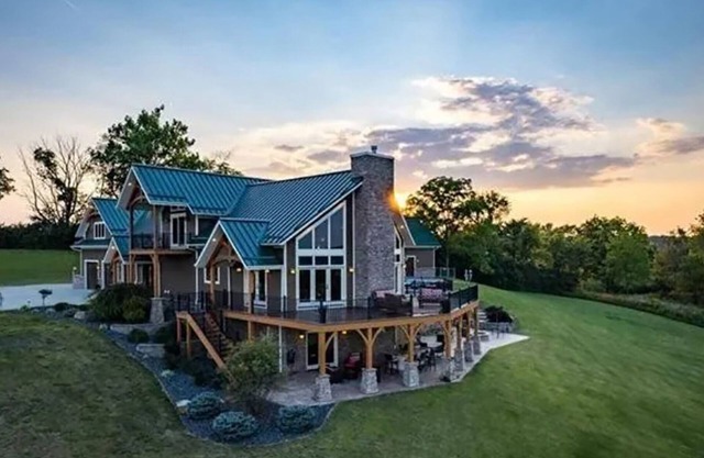 Brookville Ridge - Gorgeous Lake Home w/Pool, Putting Green, Game Room