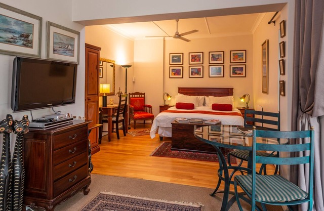 Brown Jug Studio Apartment