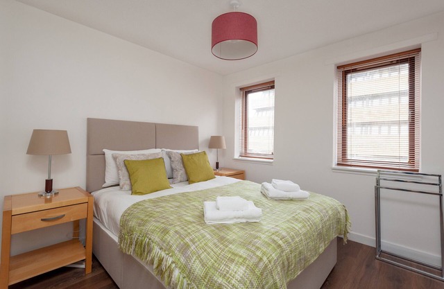 Brown Street Apartment 2