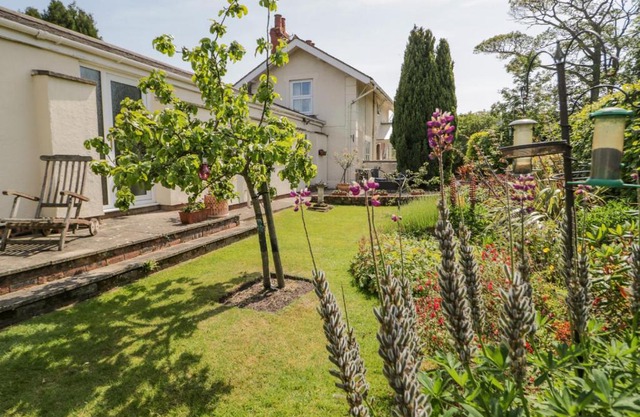 Bryn Offa cottage