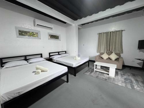 Bubbles Up Suite Room Mabini