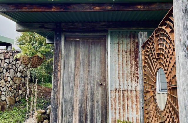 "Buckley's Chance", Sky Cabin.