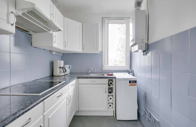 Budget apart near Paris